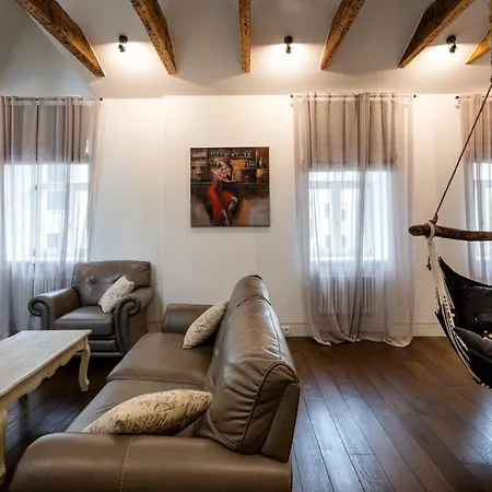 Biplan Apartment