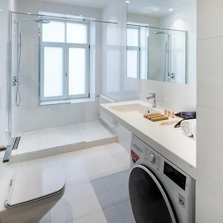 Biplan Apartment 4*
