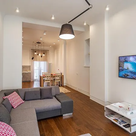 Biplan Apartment