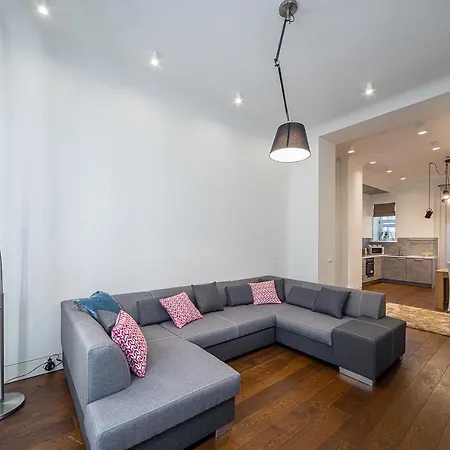 Apartment Biplan